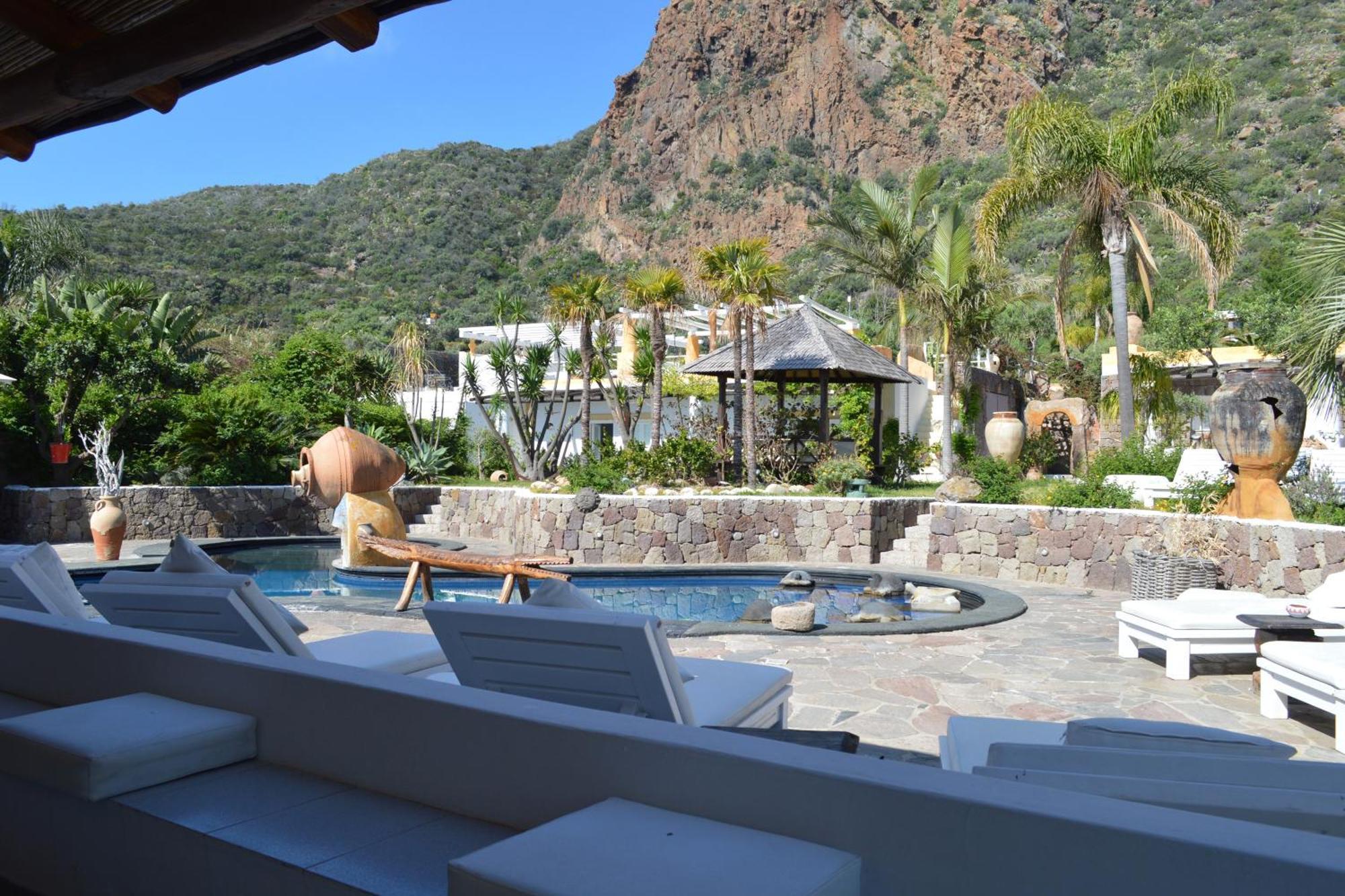 Hotel Oasi Panarea Ngoại thất bức ảnh