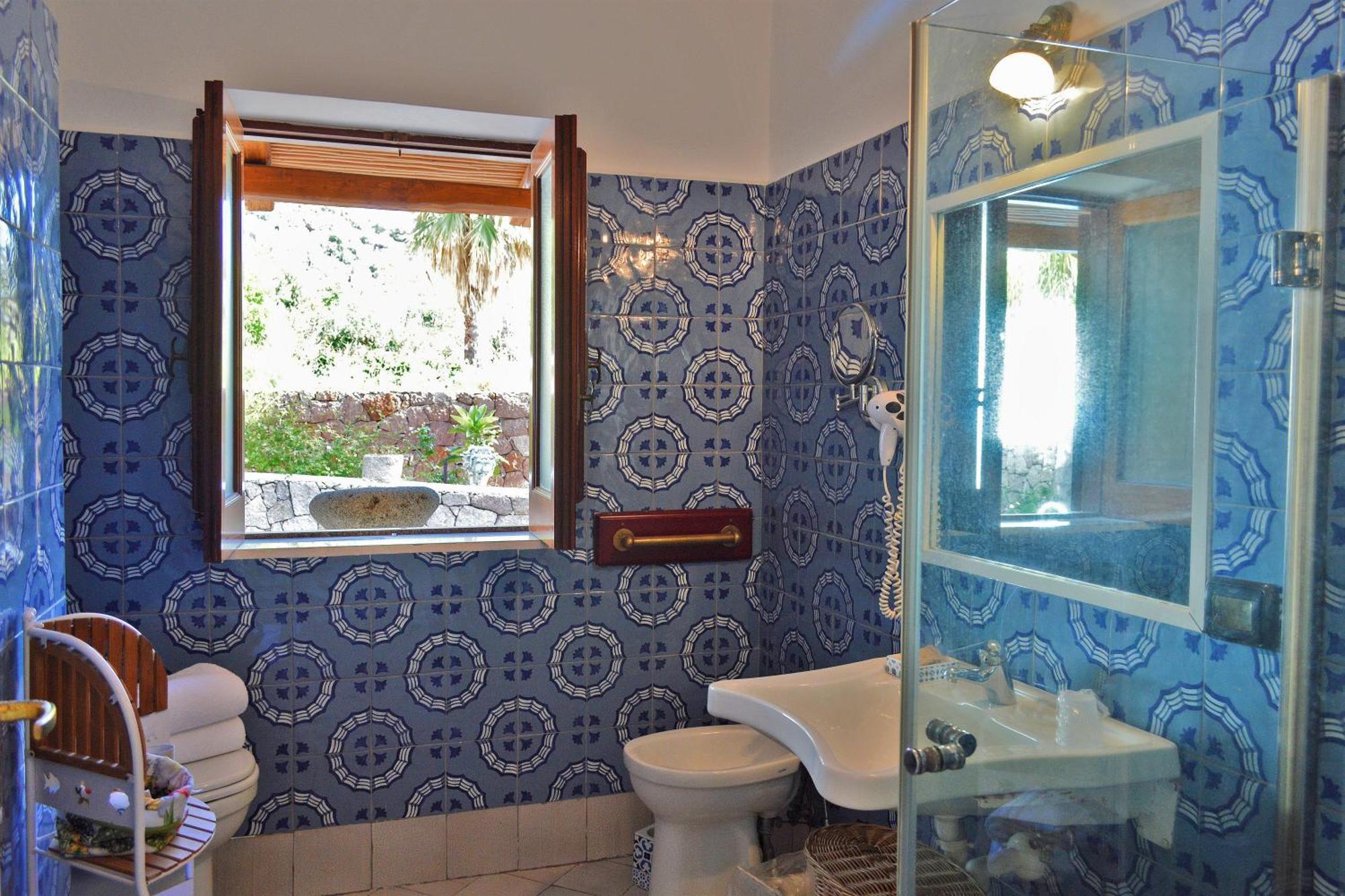 Hotel Oasi Panarea Ngoại thất bức ảnh